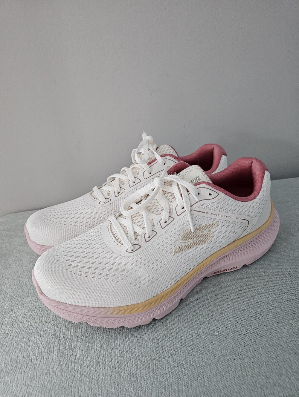 SKECHERS Go Run Womens Athletic Running Shoeals, Sneakers